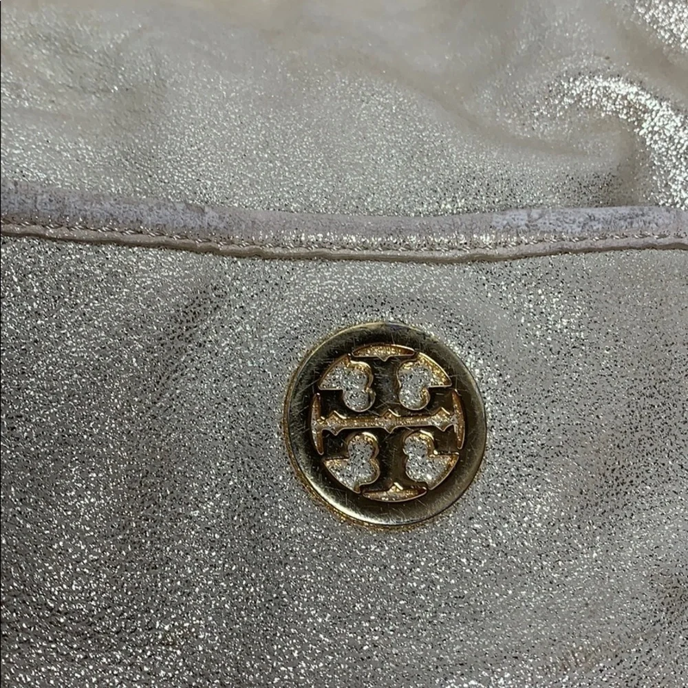 Tory Burch Dean hobo in shimmer